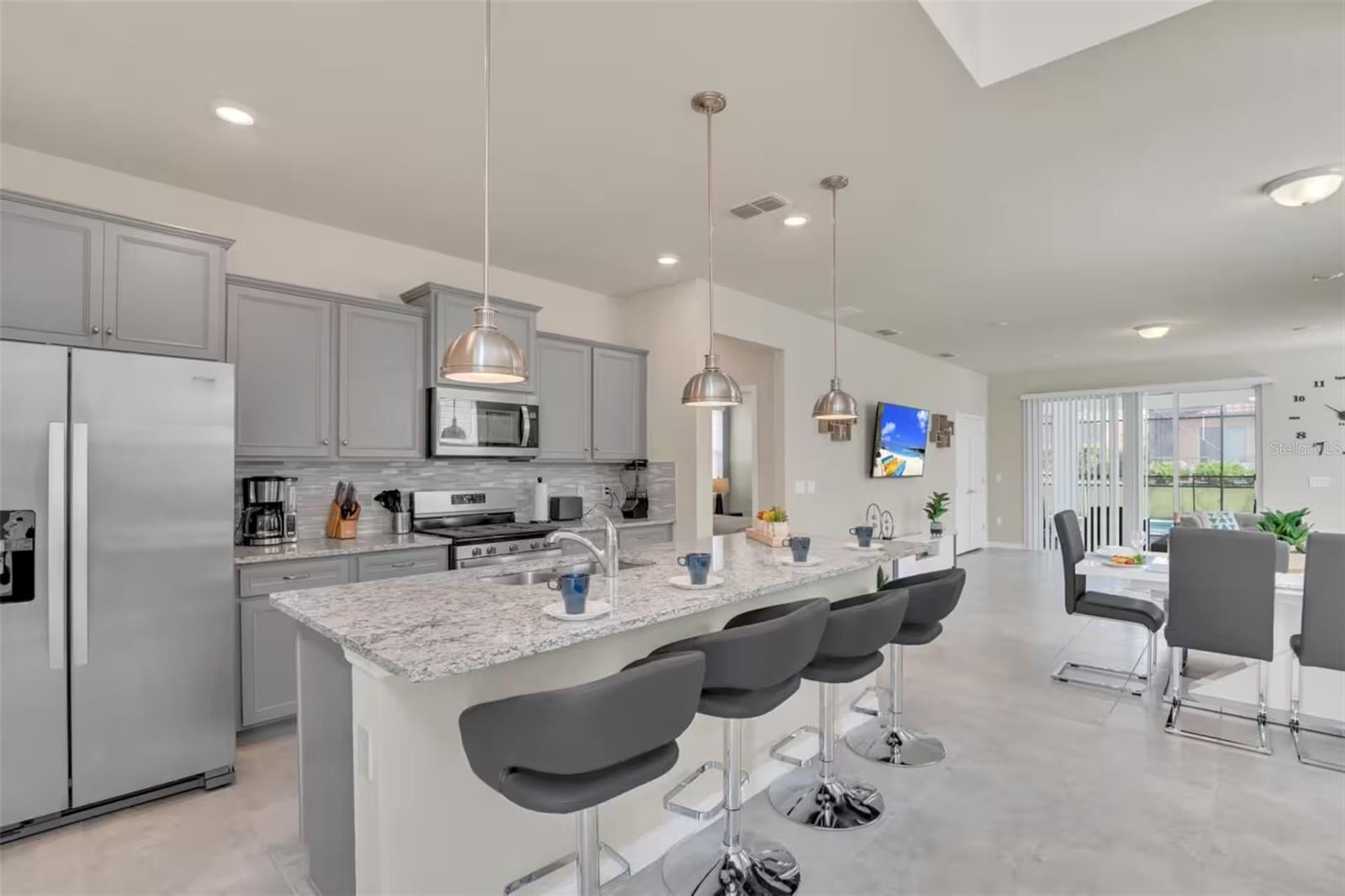 7267 OAKMOSS LOOP