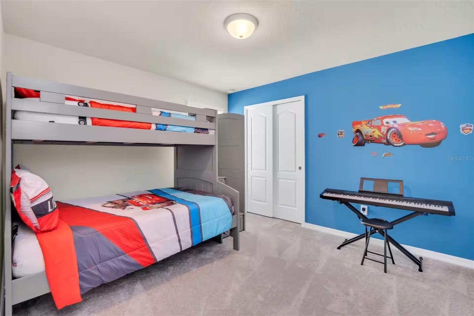 7267 OAKMOSS LOOP