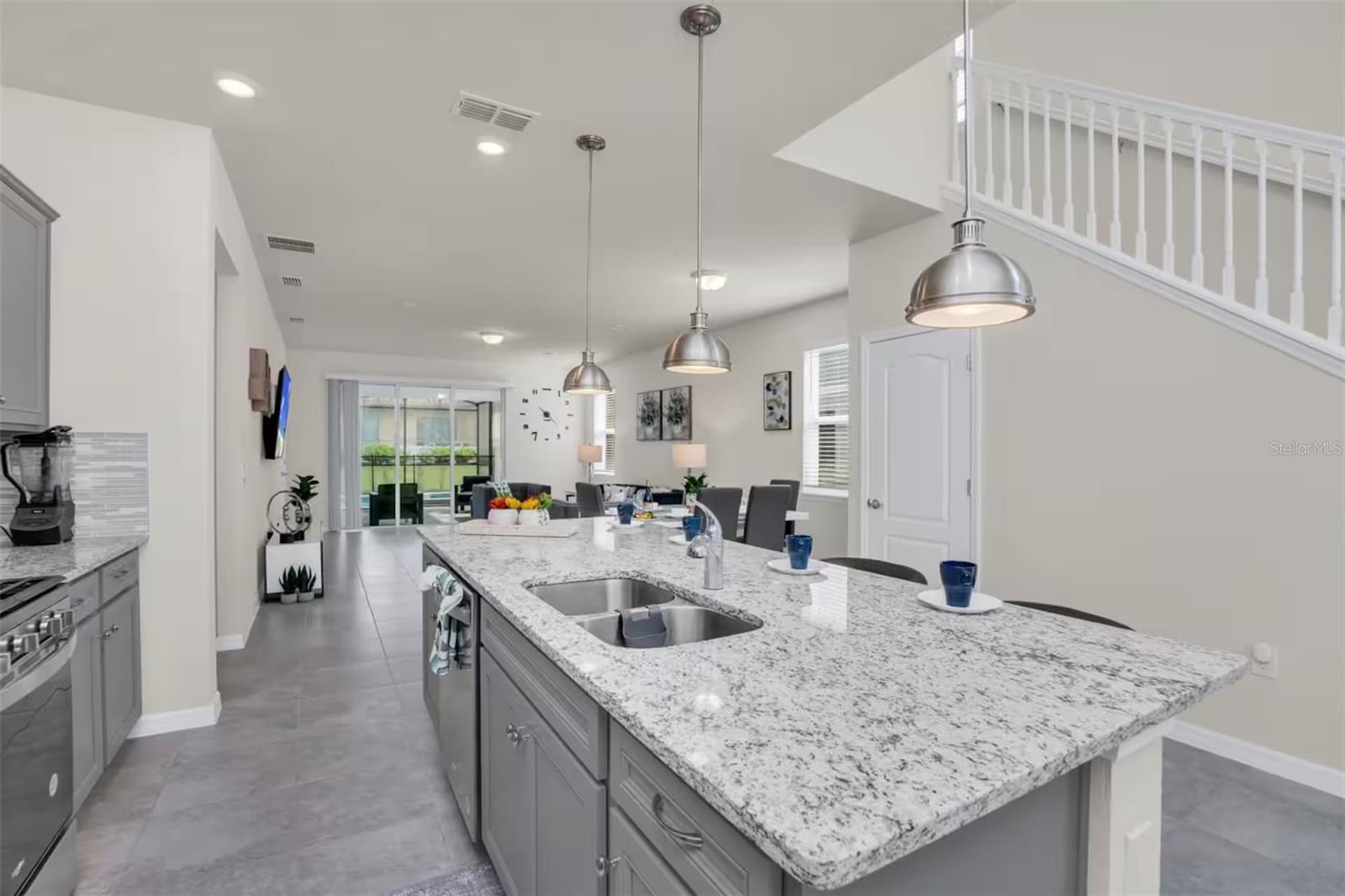 7267 OAKMOSS LOOP