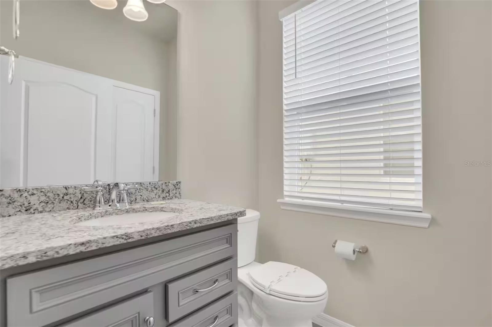 7267 OAKMOSS LOOP