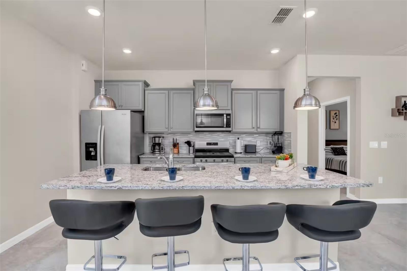 7267 OAKMOSS LOOP
