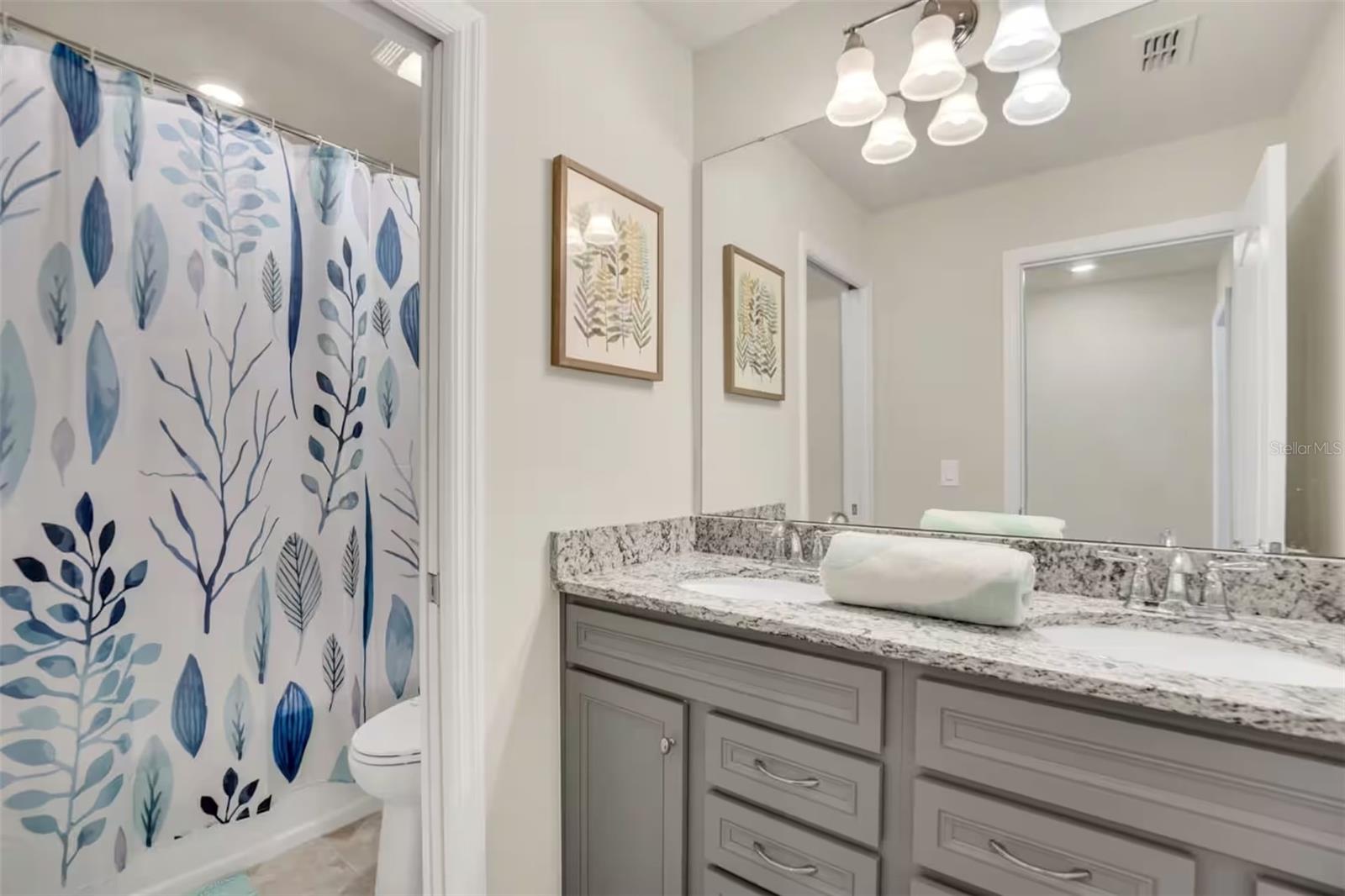 7267 OAKMOSS LOOP