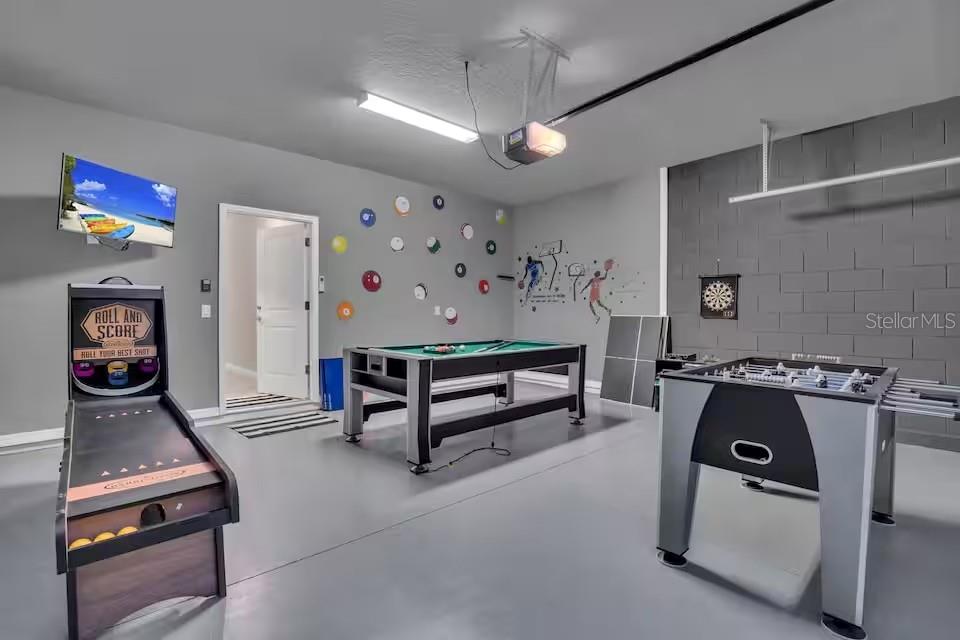 7267 OAKMOSS LOOP