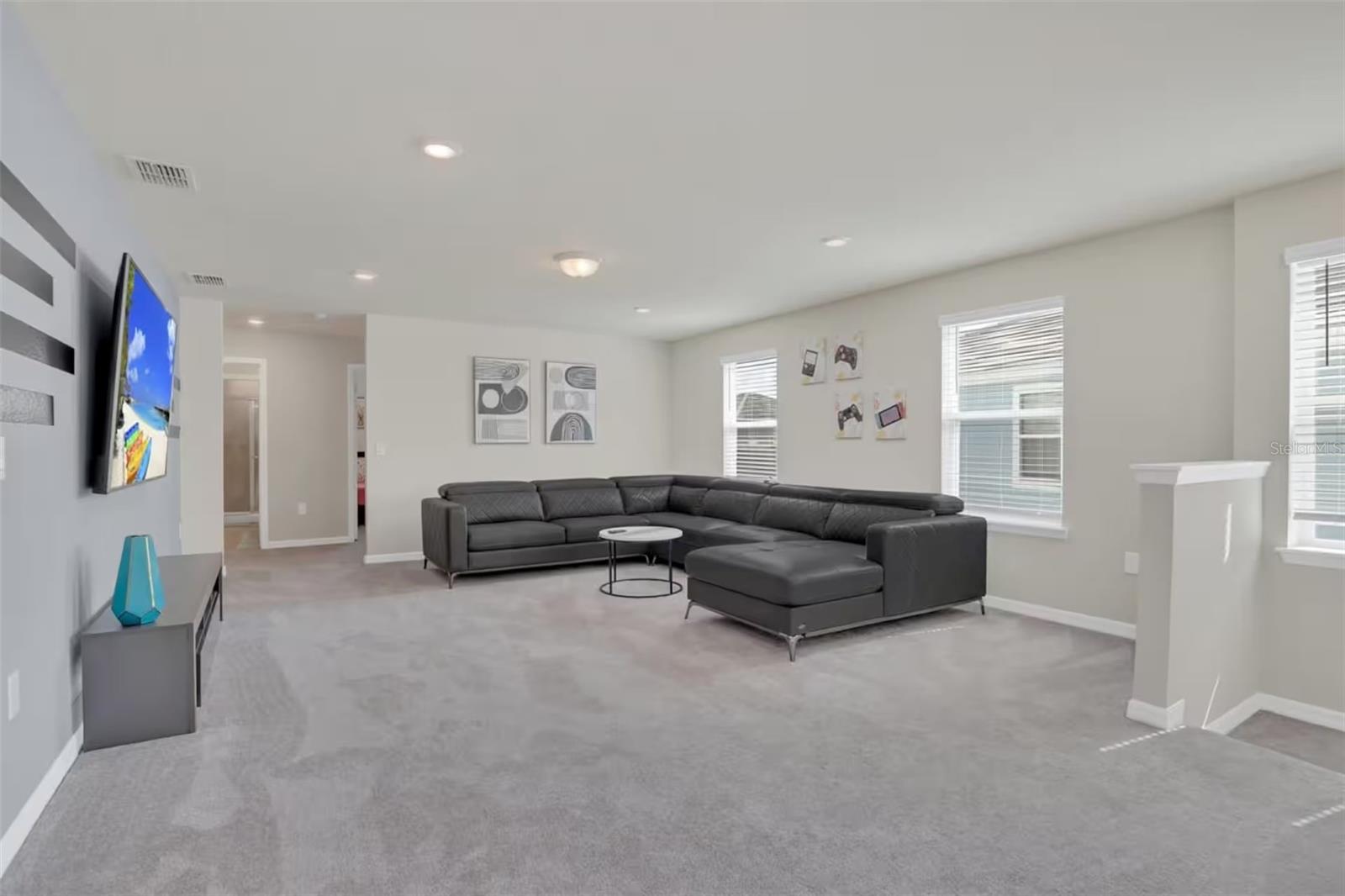 7267 OAKMOSS LOOP
