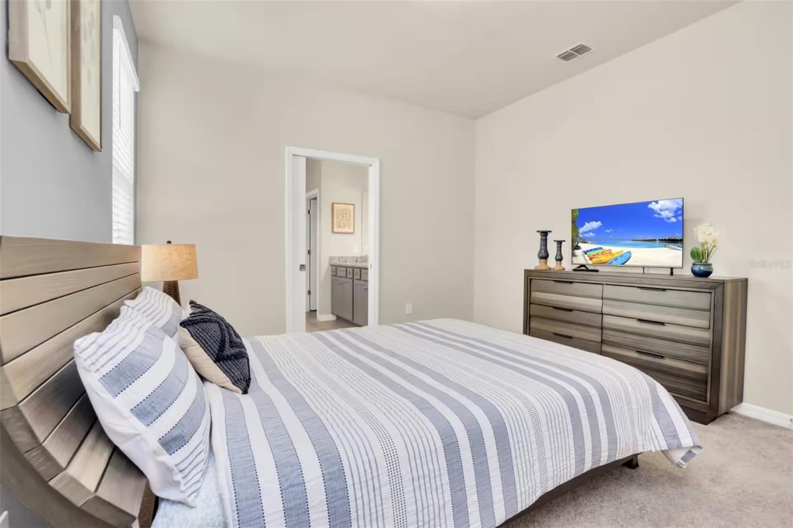 7267 OAKMOSS LOOP