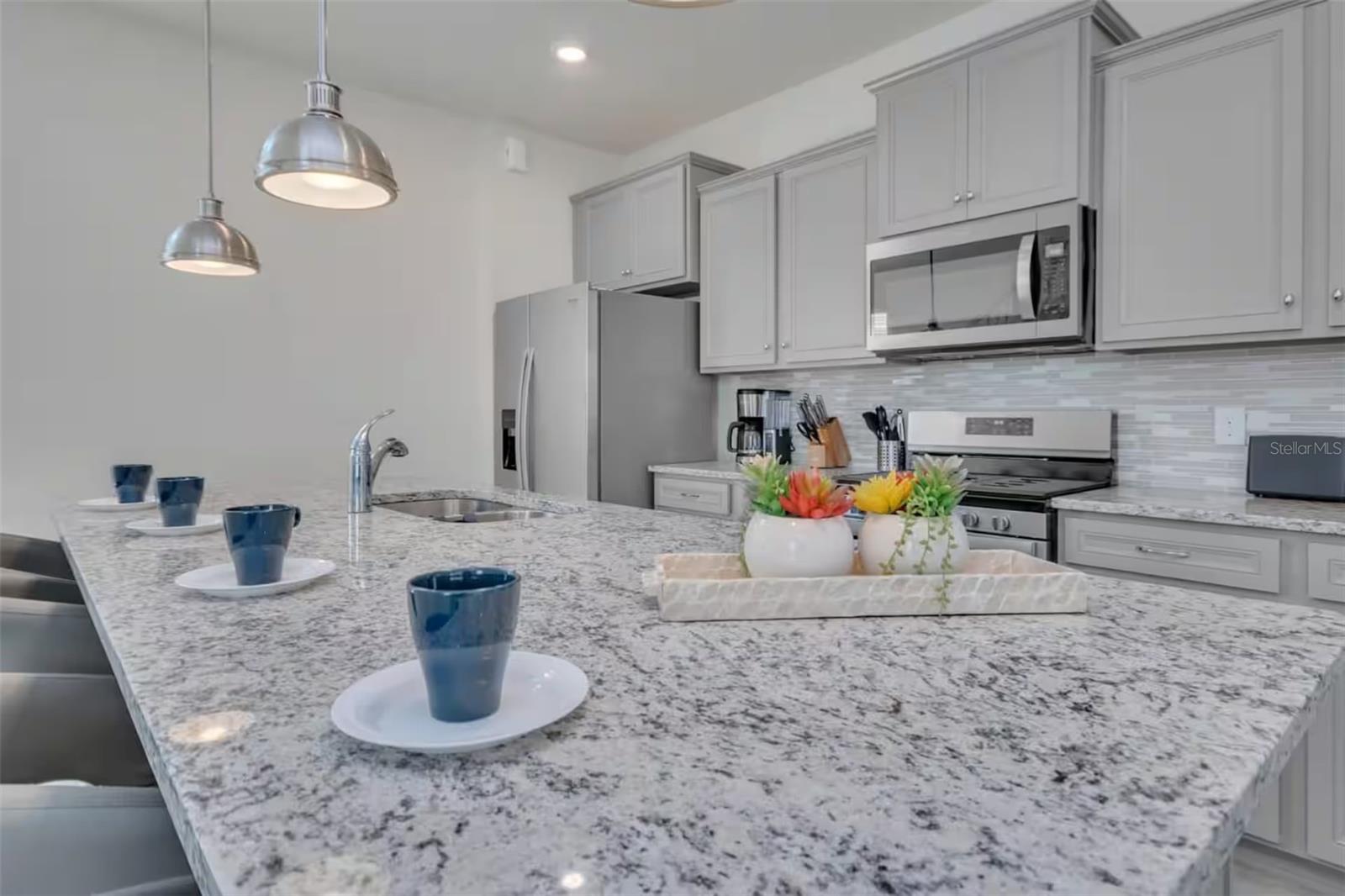 7267 OAKMOSS LOOP