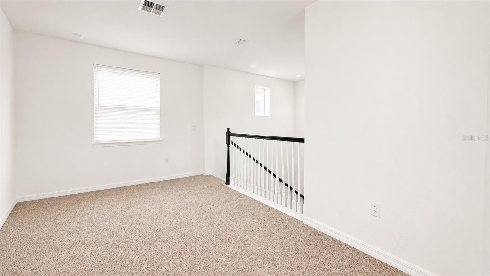 17077 HARBOR OAK PKWY
