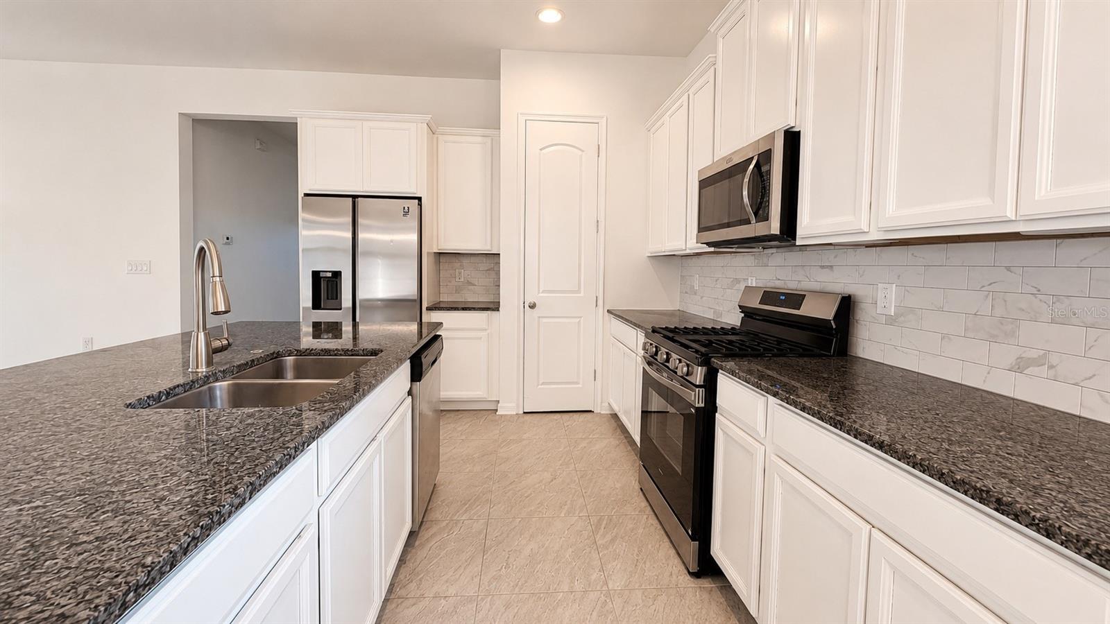 17077 HARBOR OAK PKWY
