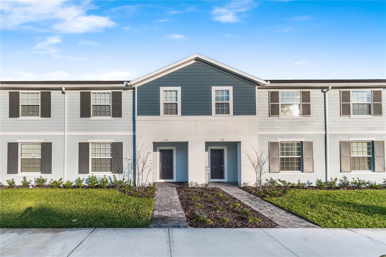 621 JASMINE LN