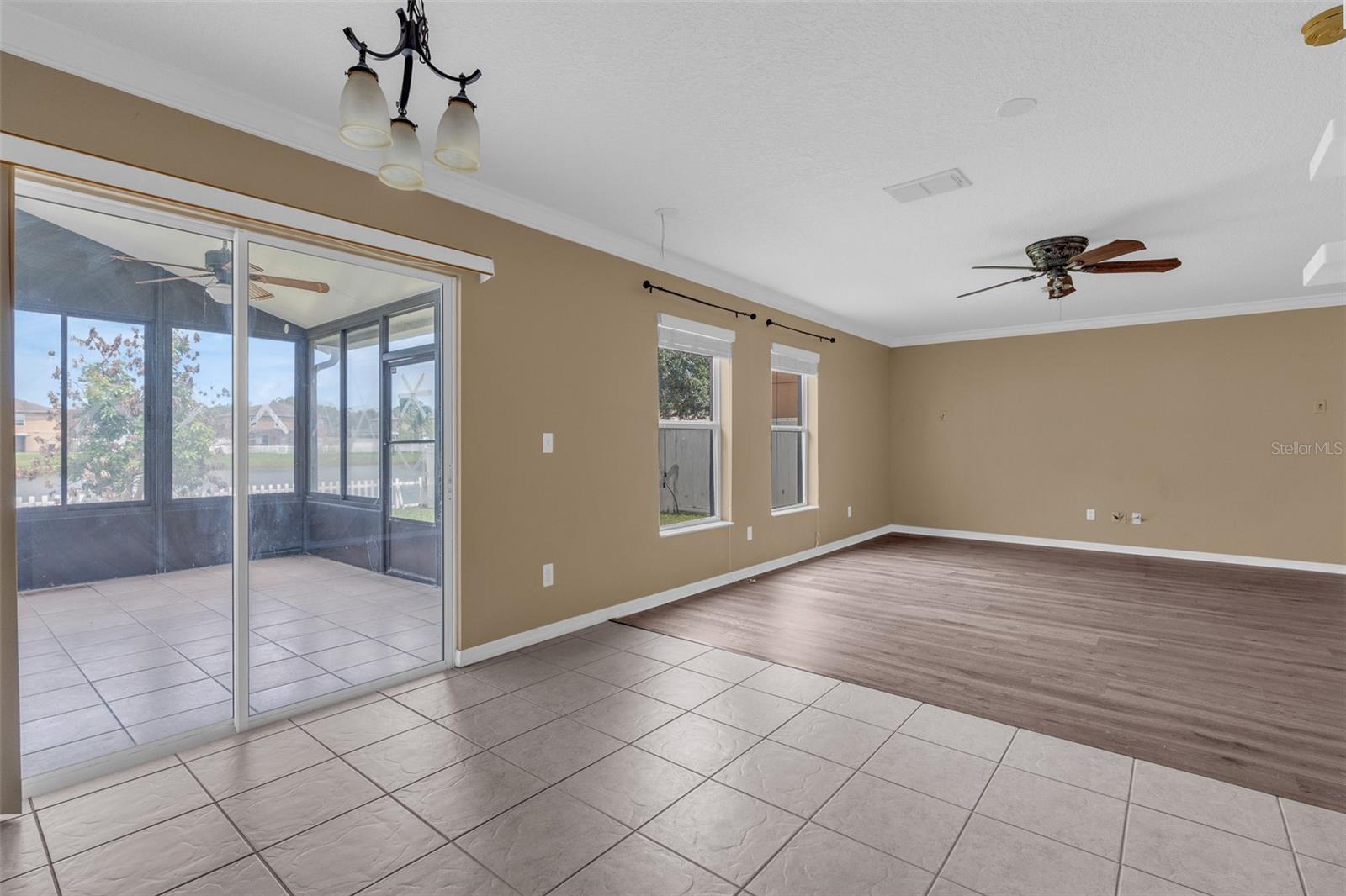 1355 BELLA COOLA DR