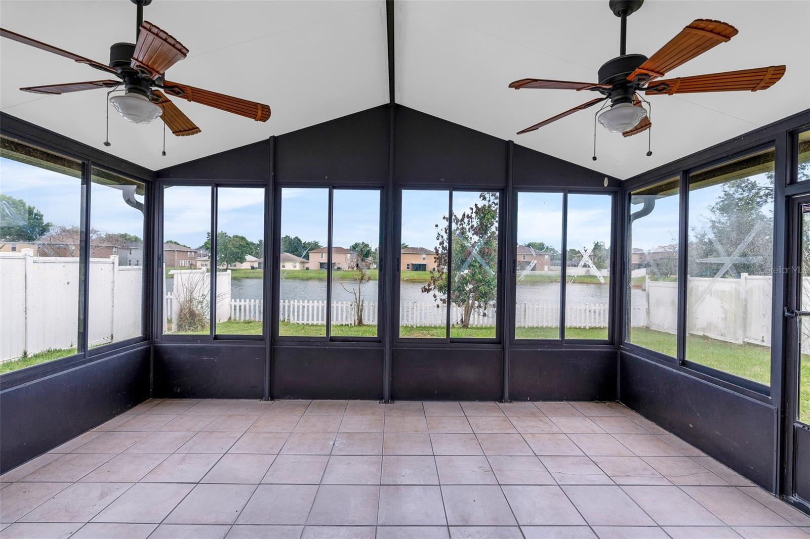 1355 BELLA COOLA DR