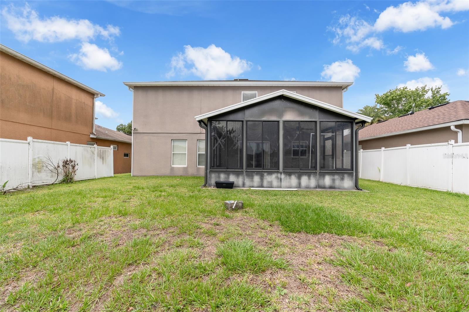 1355 BELLA COOLA DR