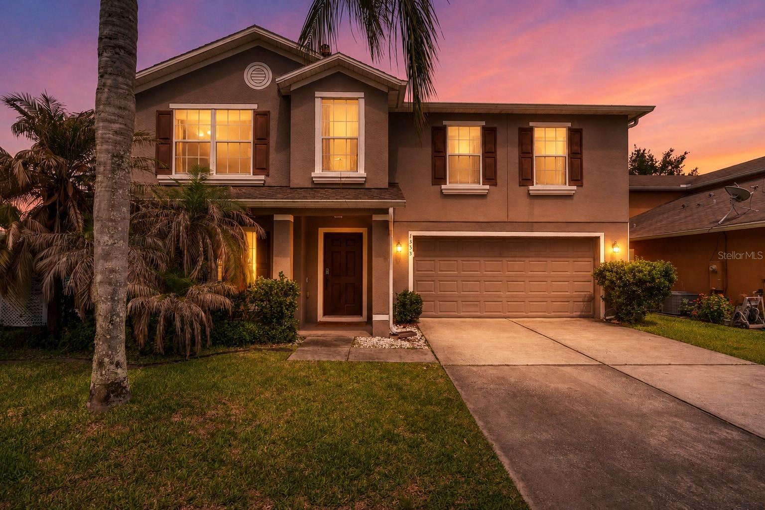1355 BELLA COOLA DR