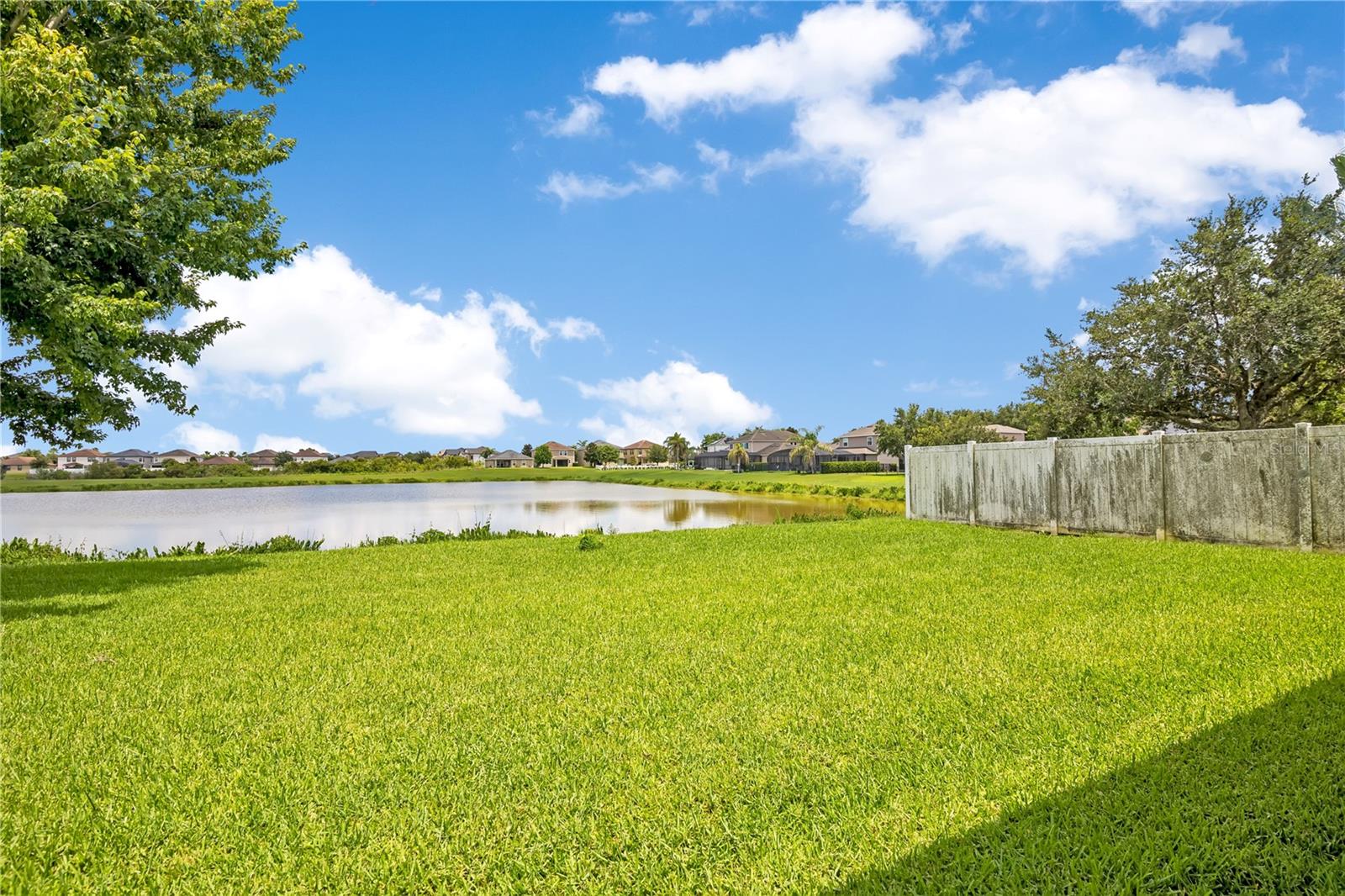 7325 DEREXA DR