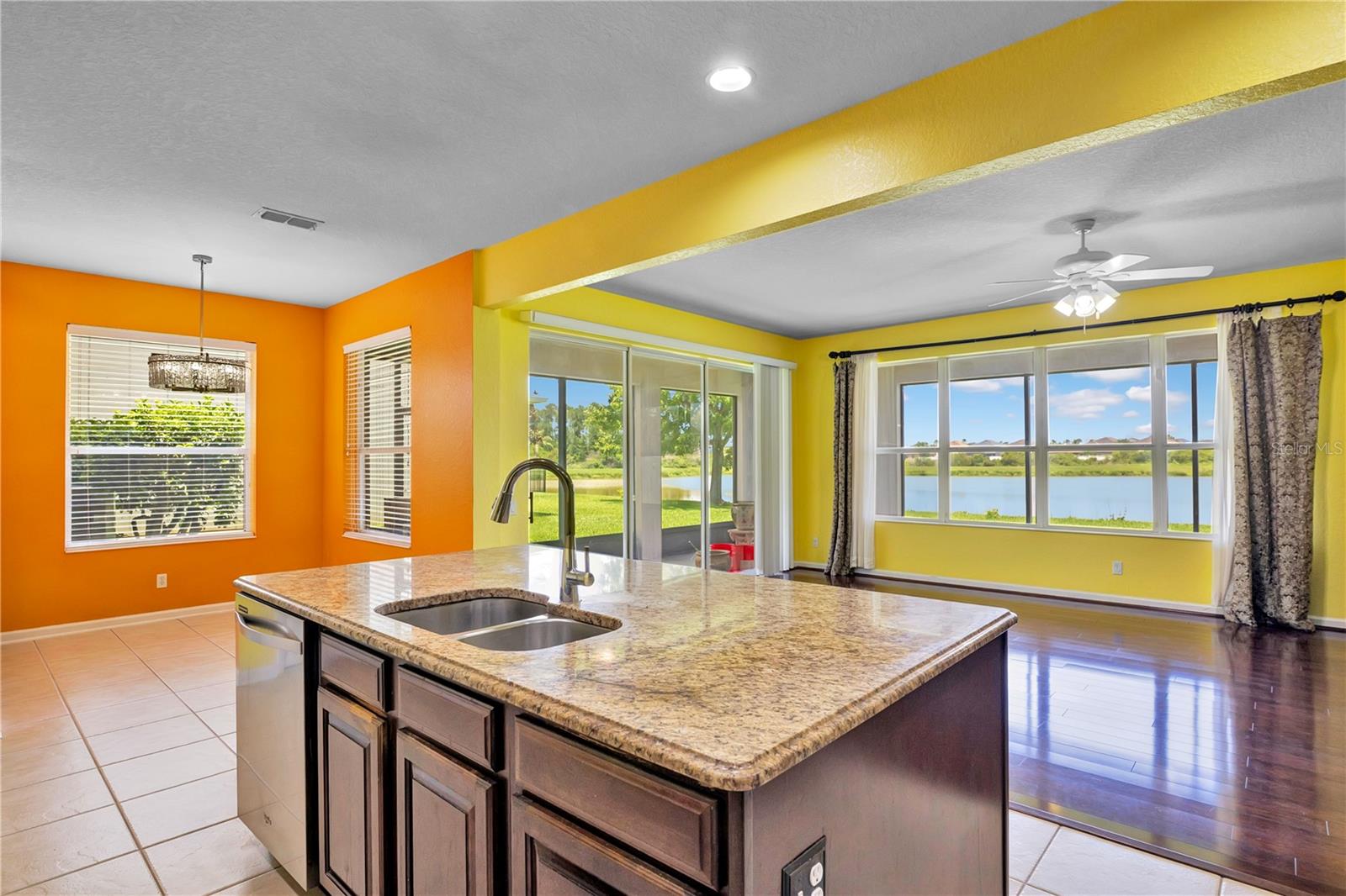 7325 DEREXA DR