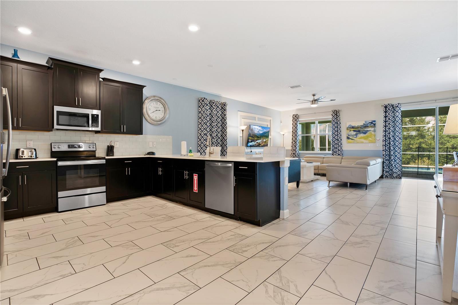 1613 MAIDSTONE CT