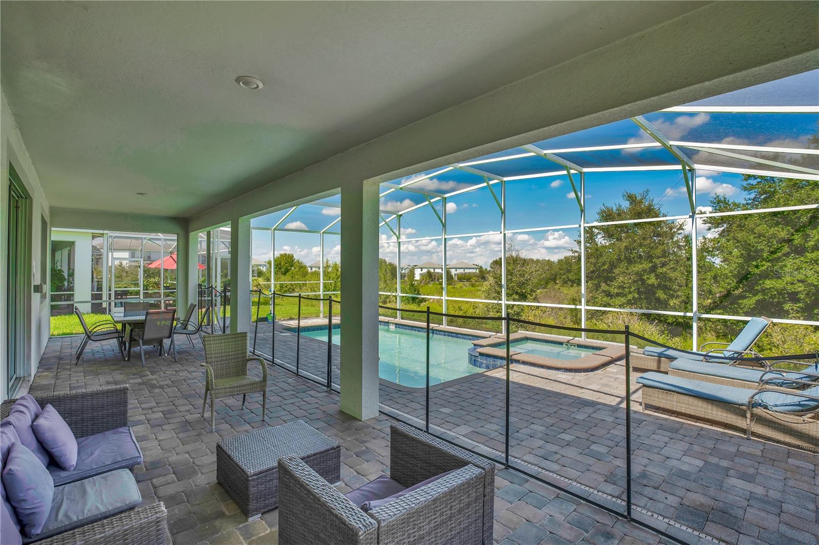1613 MAIDSTONE CT