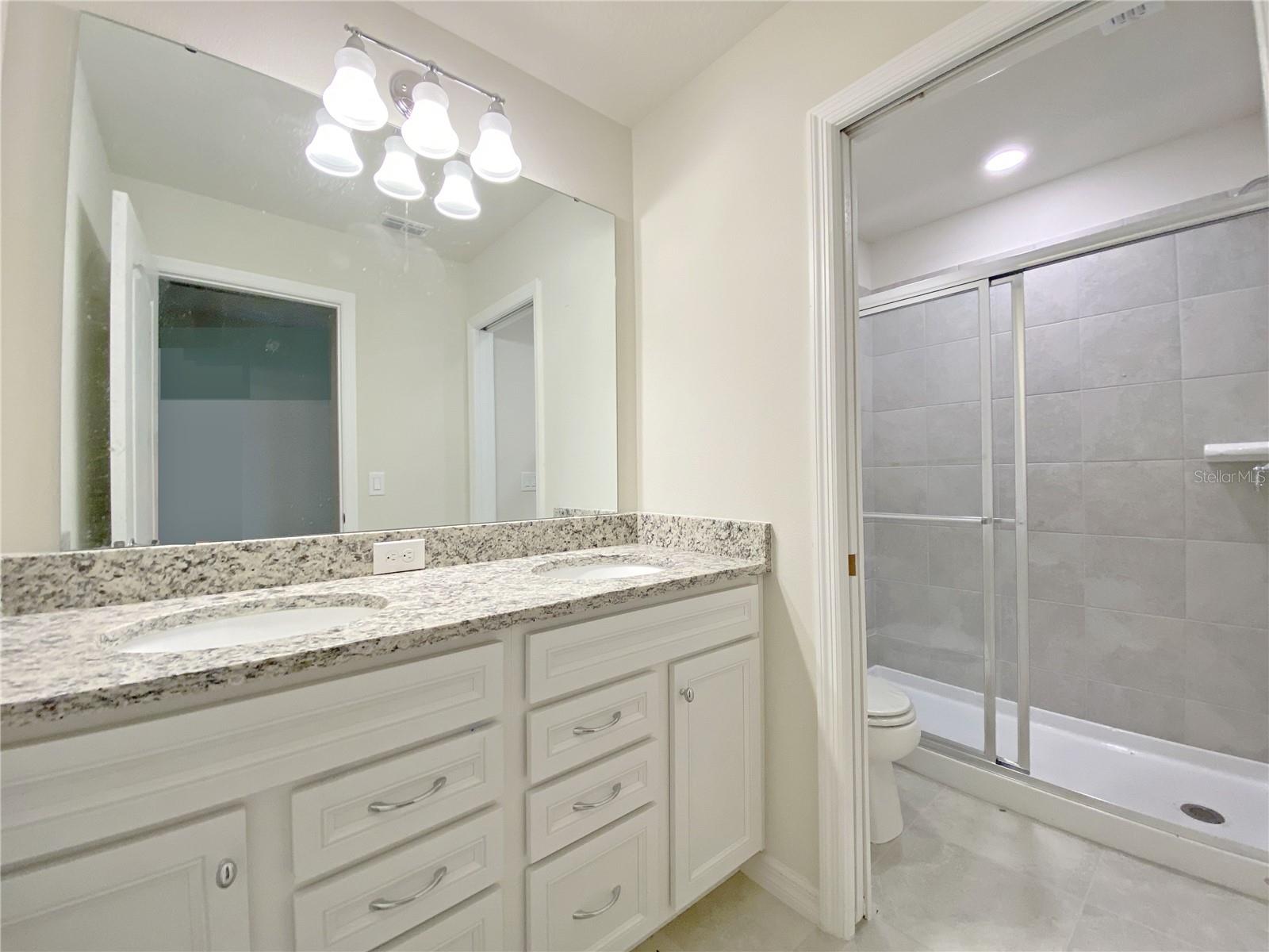 7360 OAKMOSS LOOP