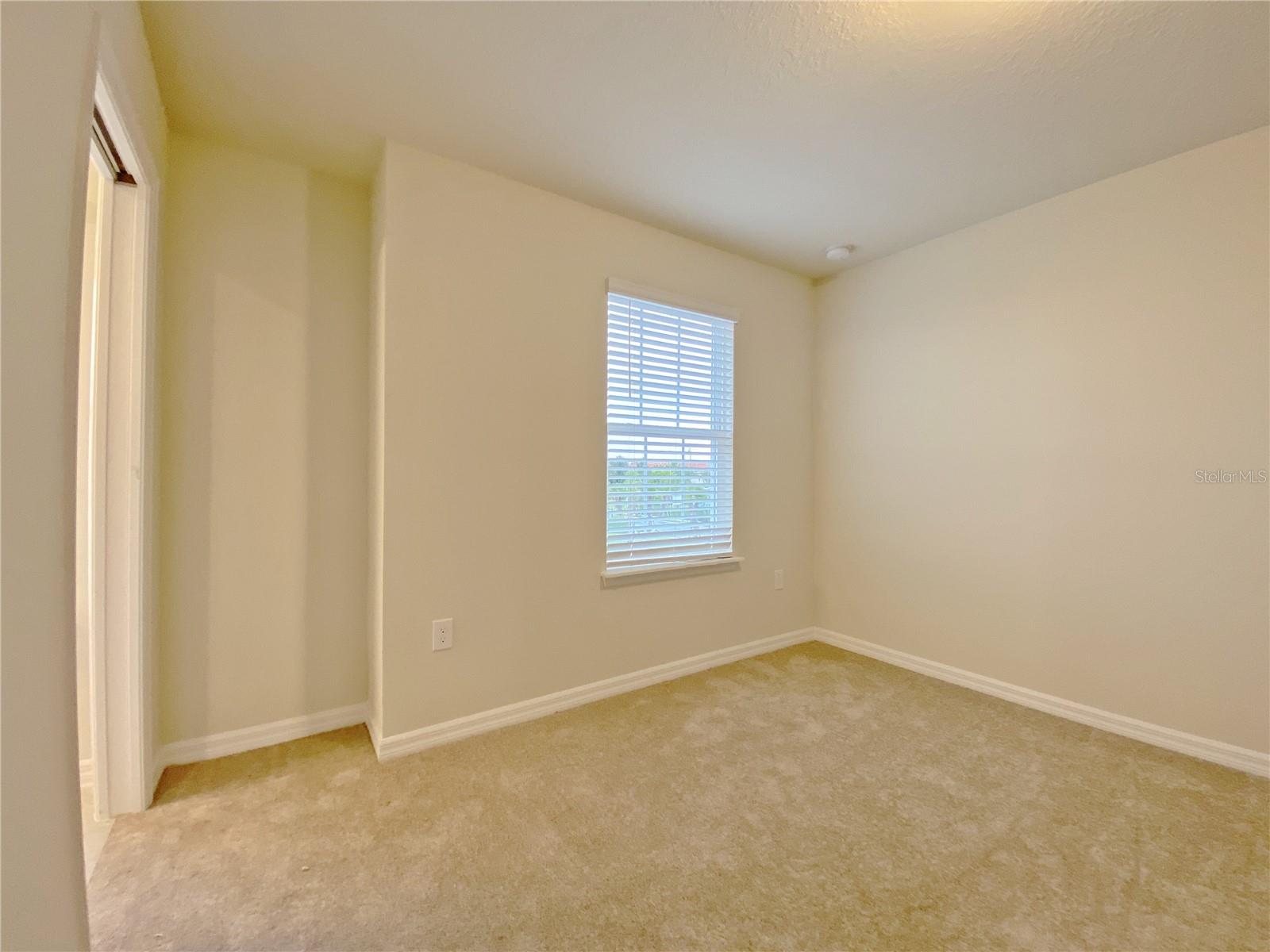 7360 OAKMOSS LOOP