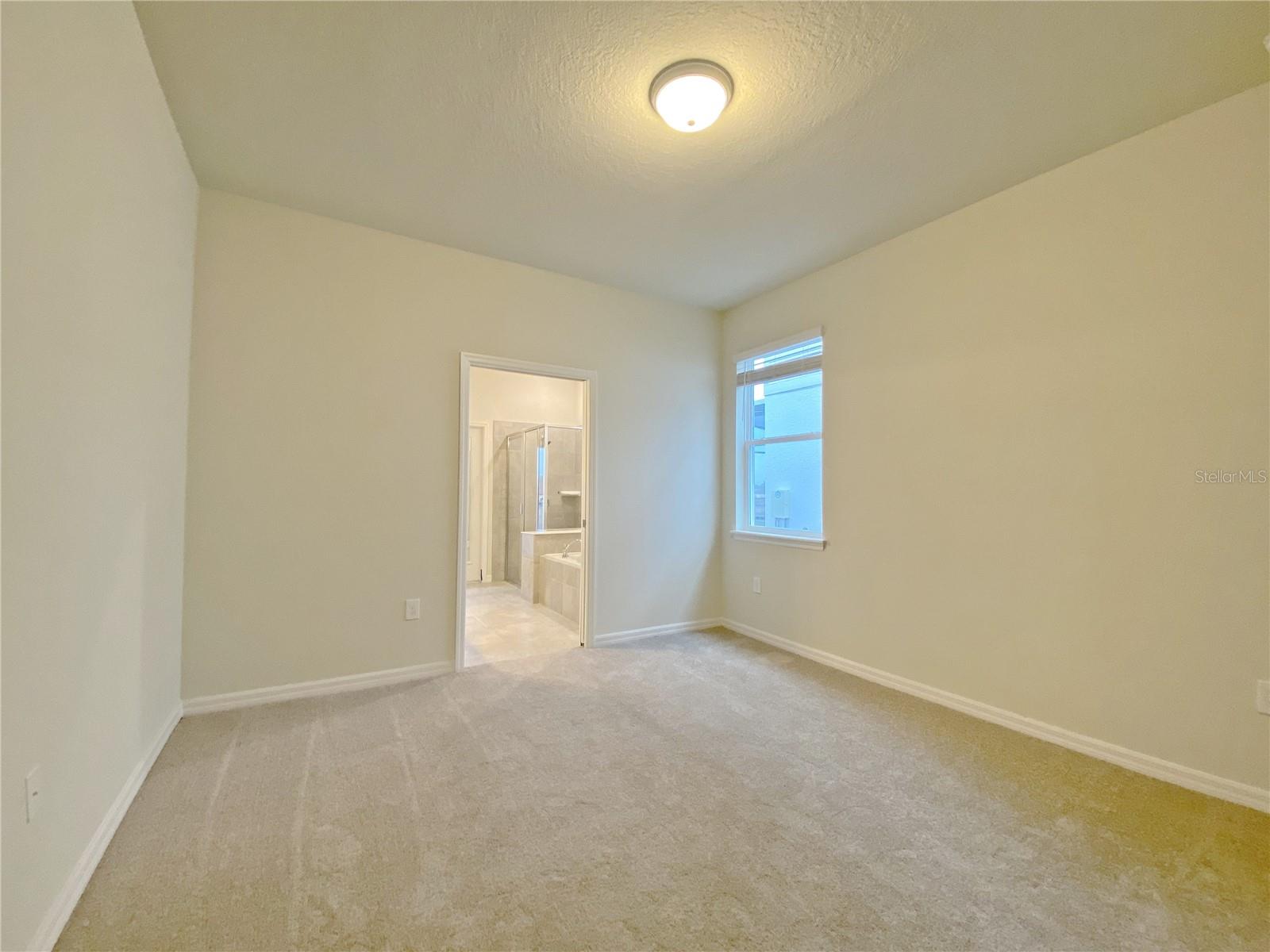7360 OAKMOSS LOOP