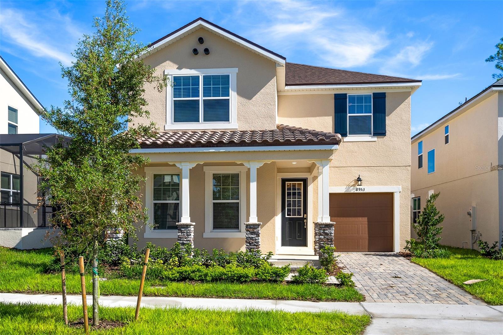 8953 COCONUT BREEZE DR