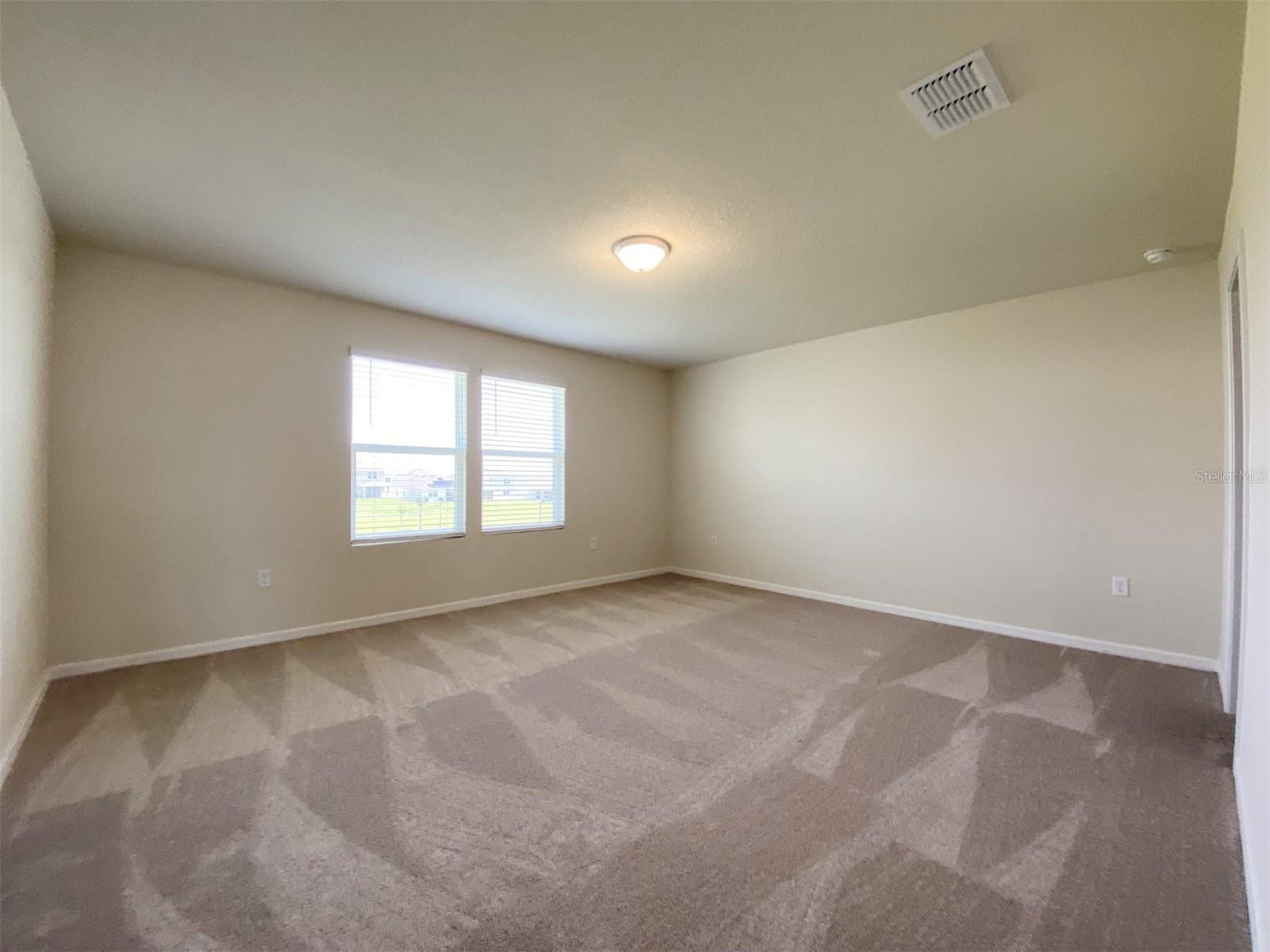 1579 ASPEN AVE