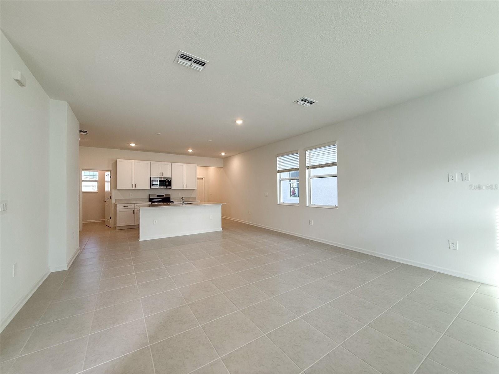 1898 RIDER RAIN LN