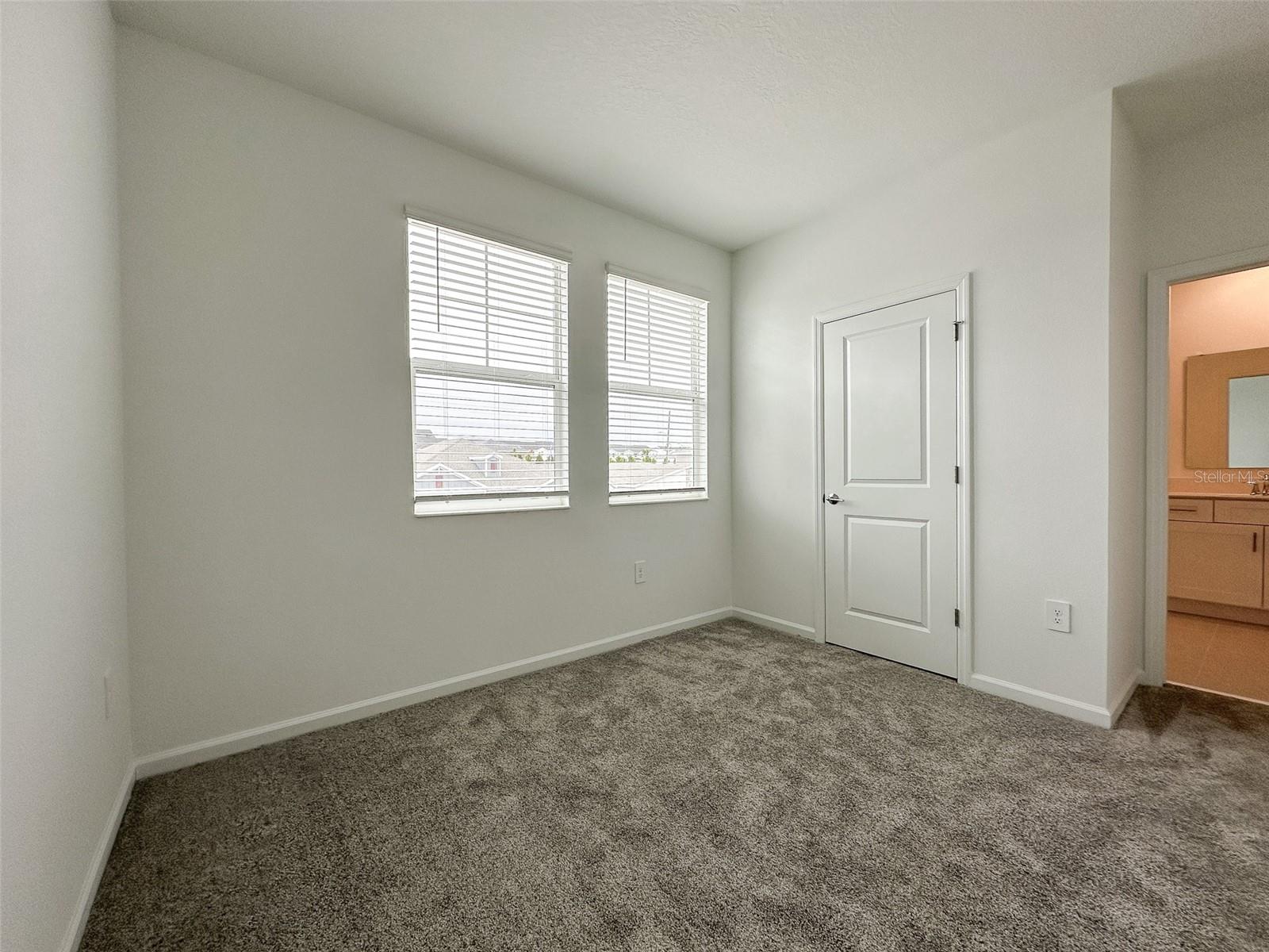 1898 RIDER RAIN LN