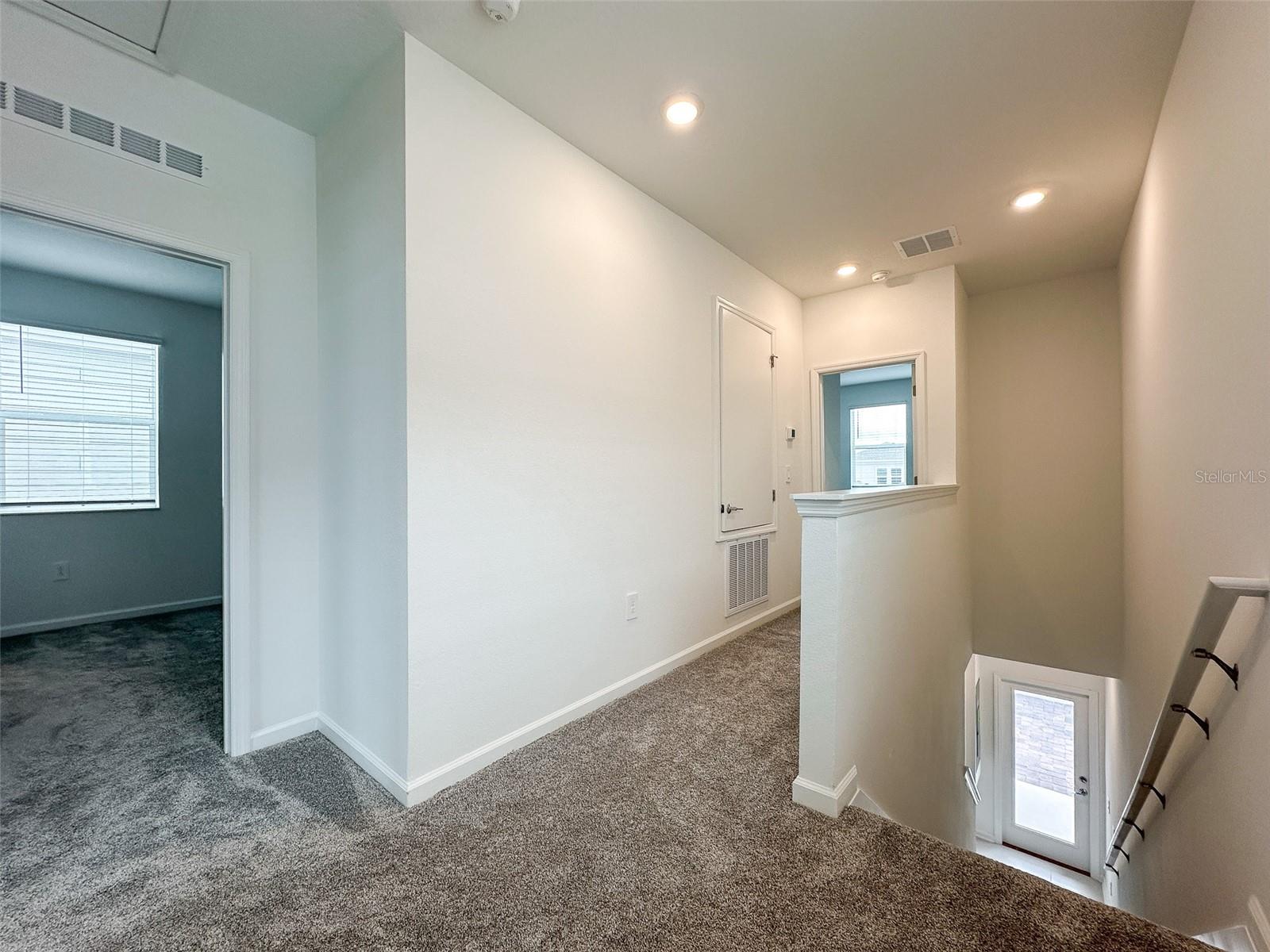 1898 RIDER RAIN LN