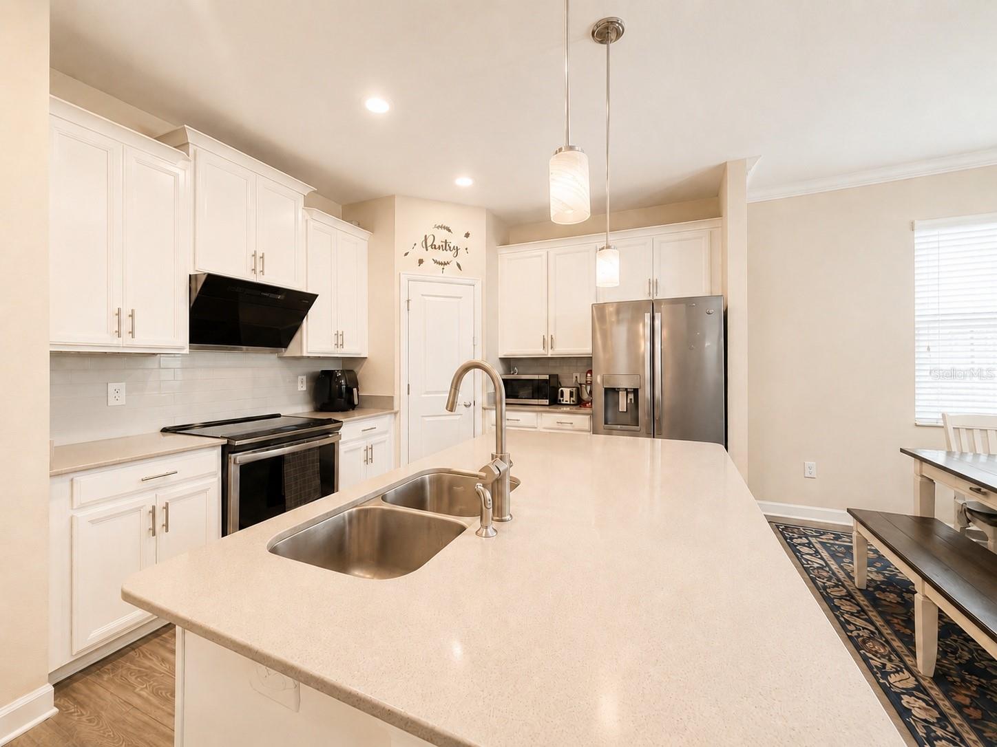 10253 LOVE STORY ST