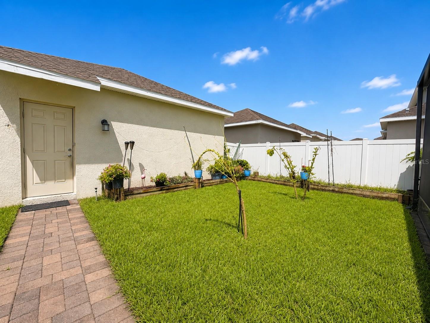 10253 LOVE STORY ST