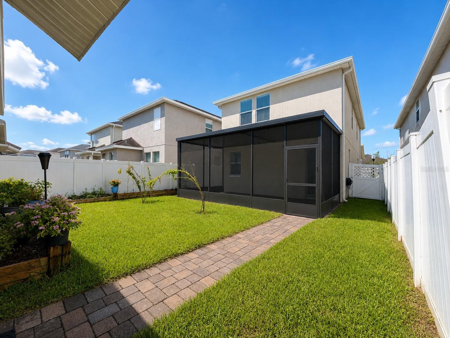10253 LOVE STORY ST