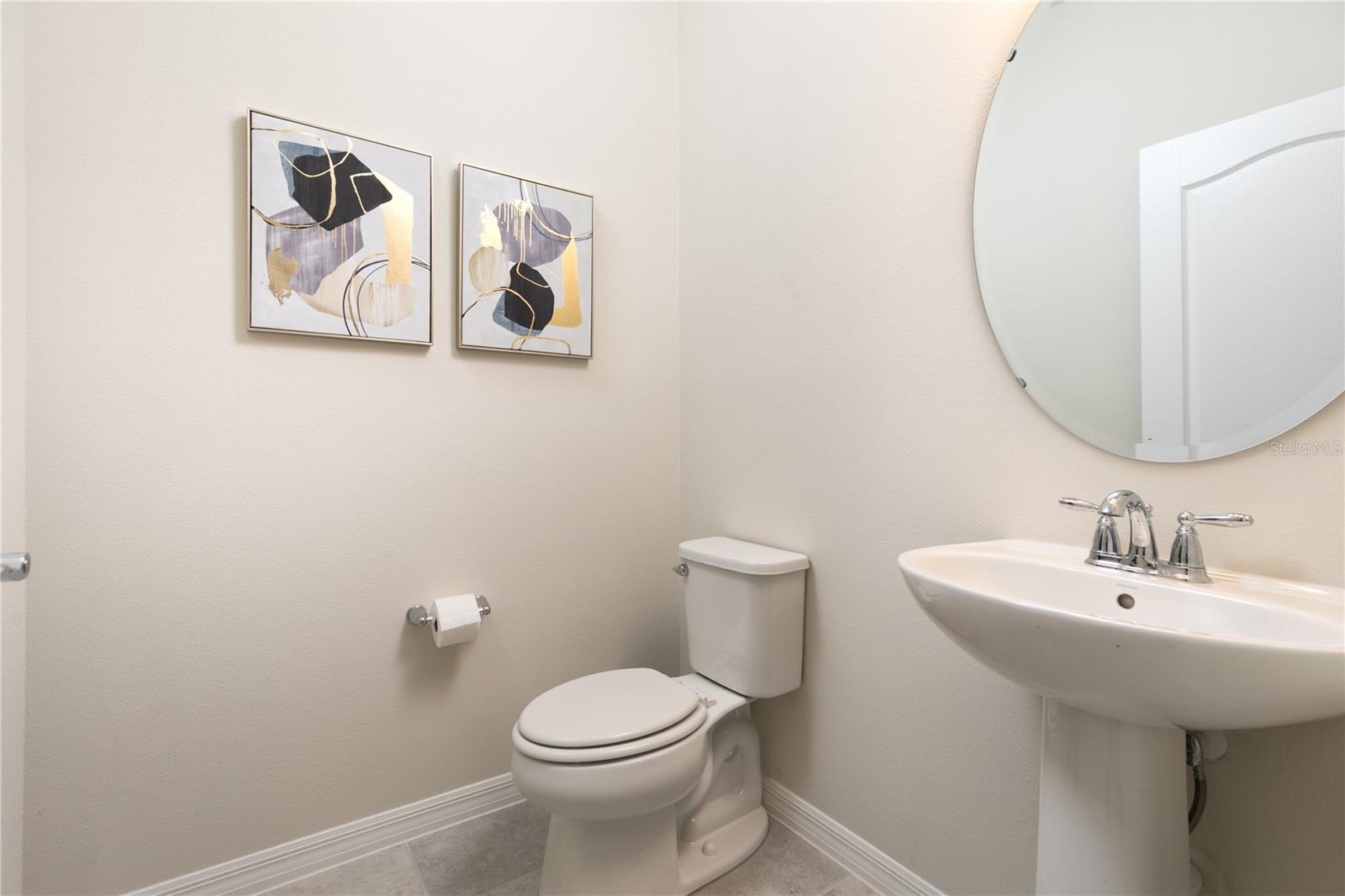 7376 OAKMOSS LOOP