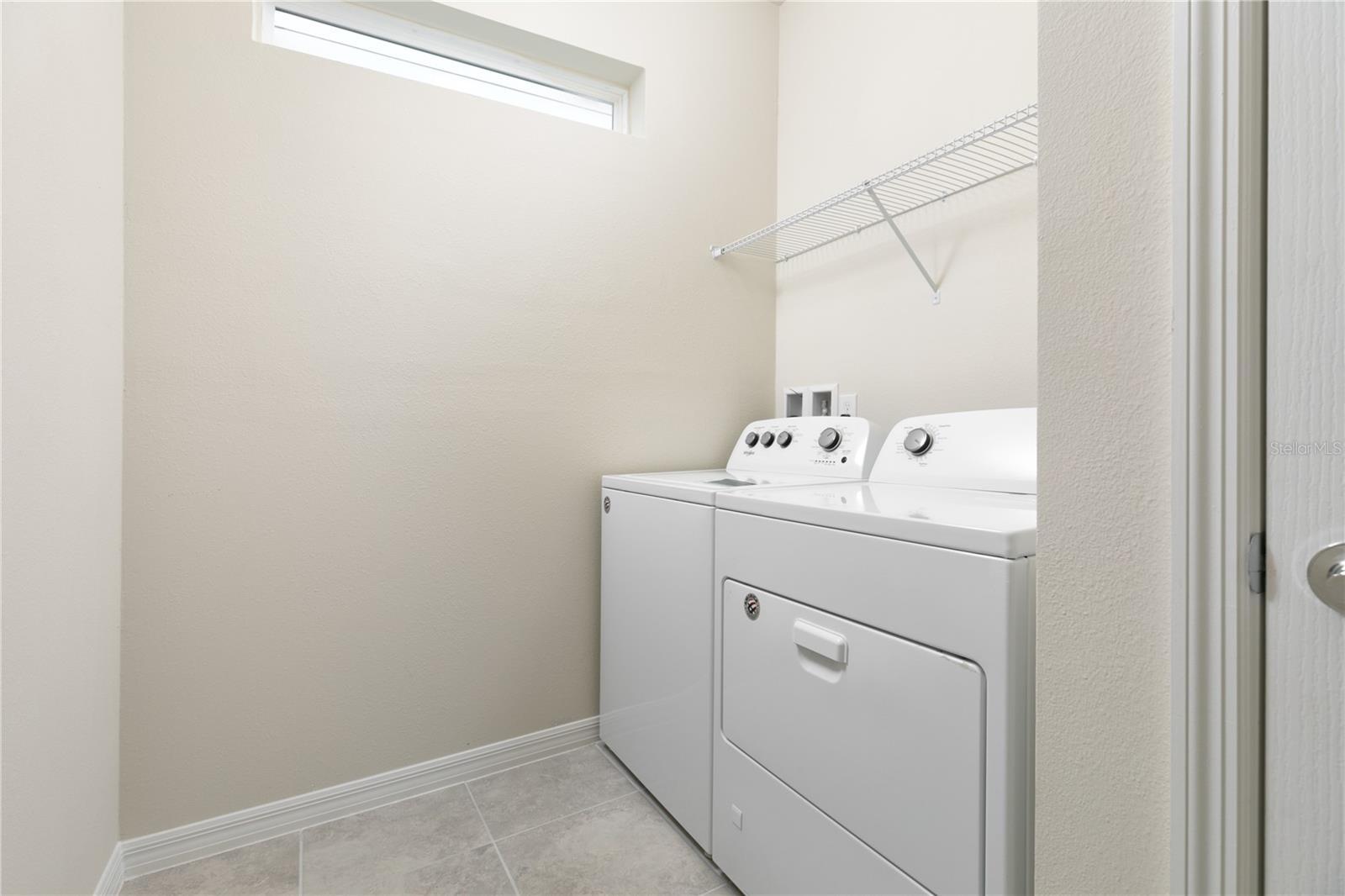 7376 OAKMOSS LOOP