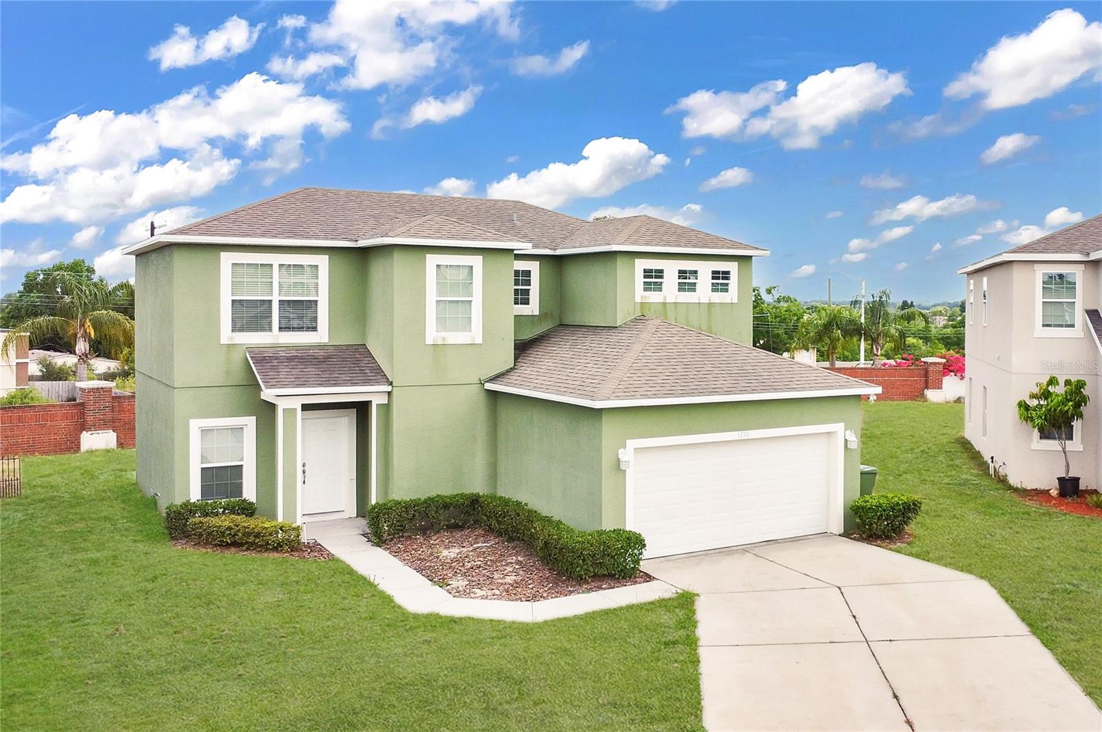 1370 SALISBURY DR