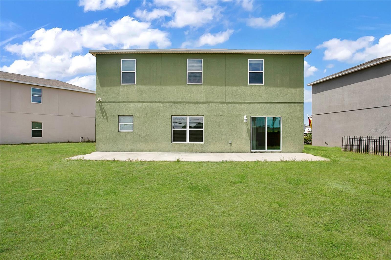 1370 SALISBURY DR