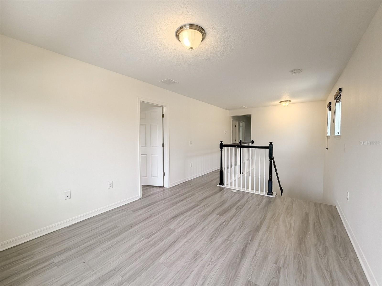 11804 SILVERLAKE PARK DR