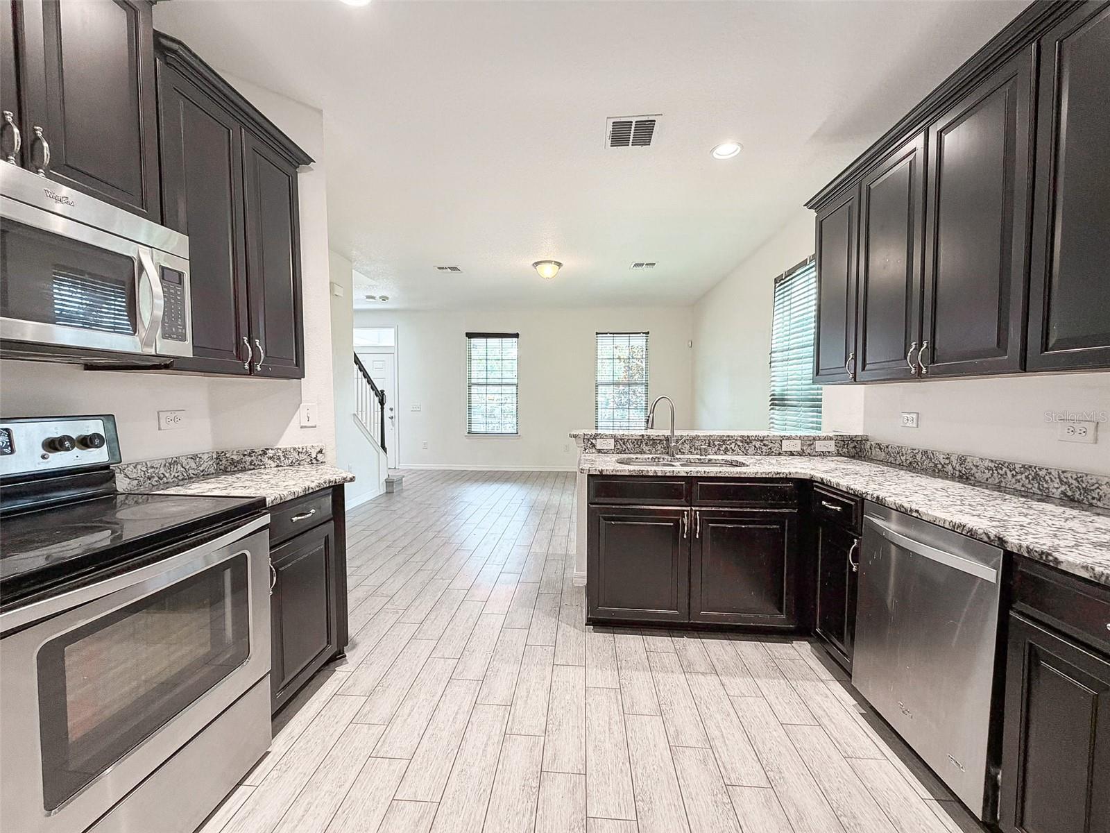 11804 SILVERLAKE PARK DR
