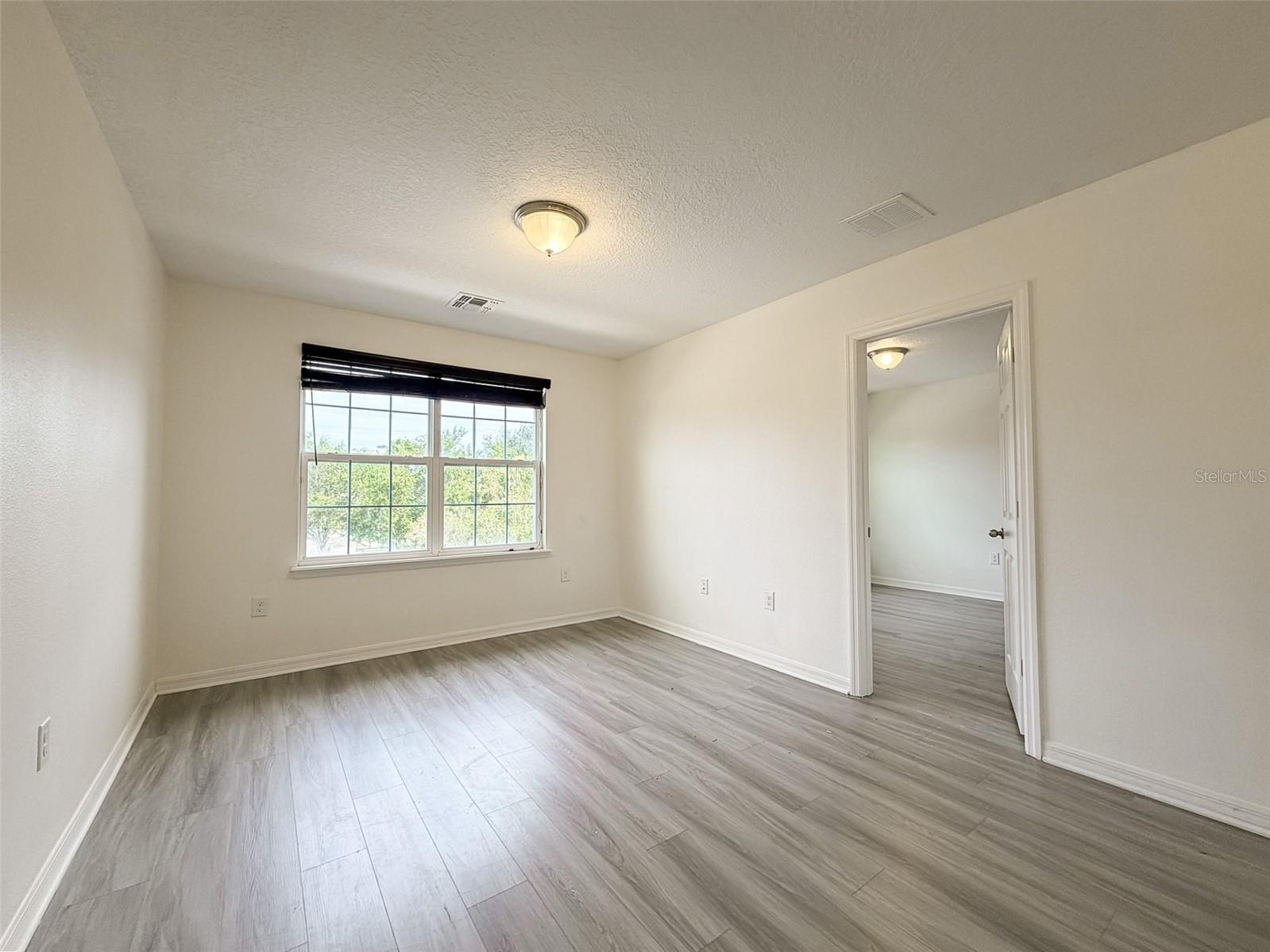 11804 SILVERLAKE PARK DR