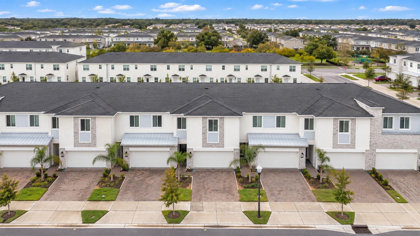433 BOGEY DR