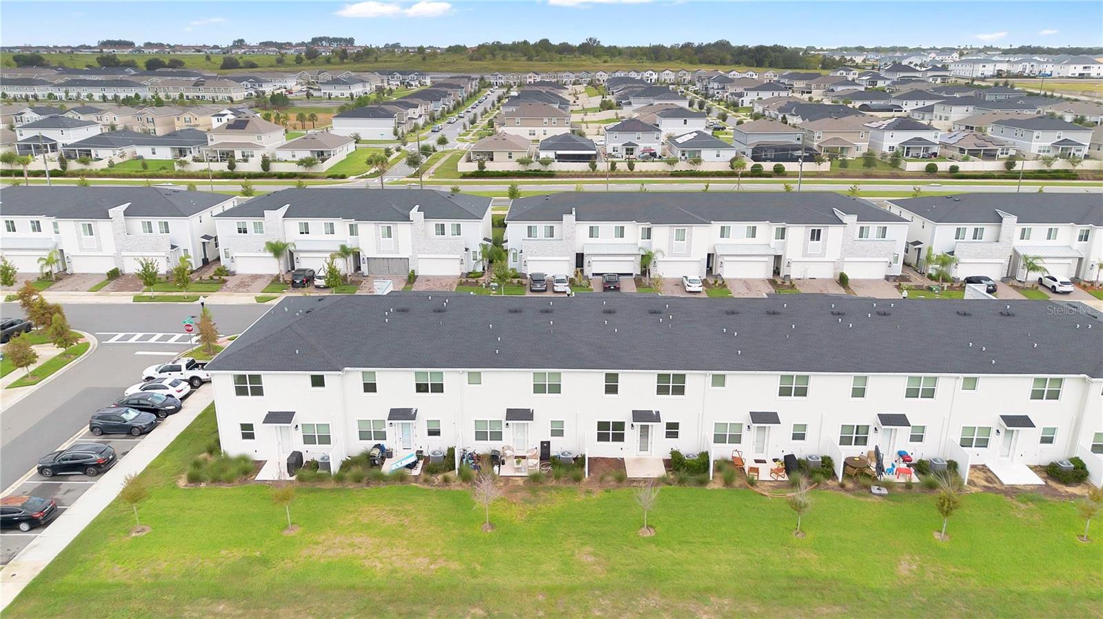 433 BOGEY DR