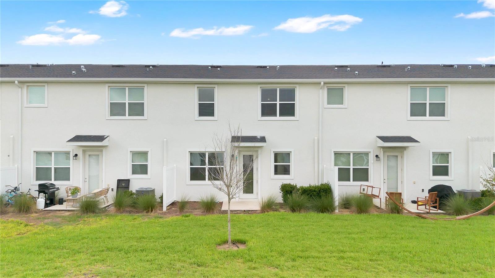 433 BOGEY DR