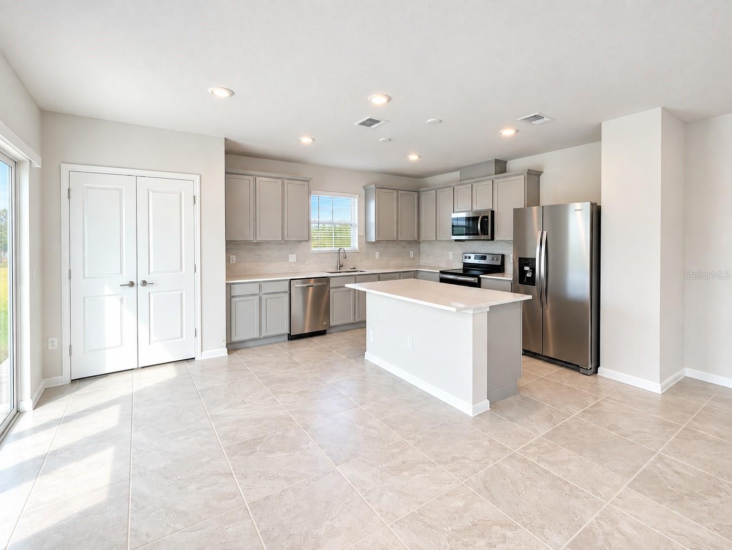 2250 LOVELY LN