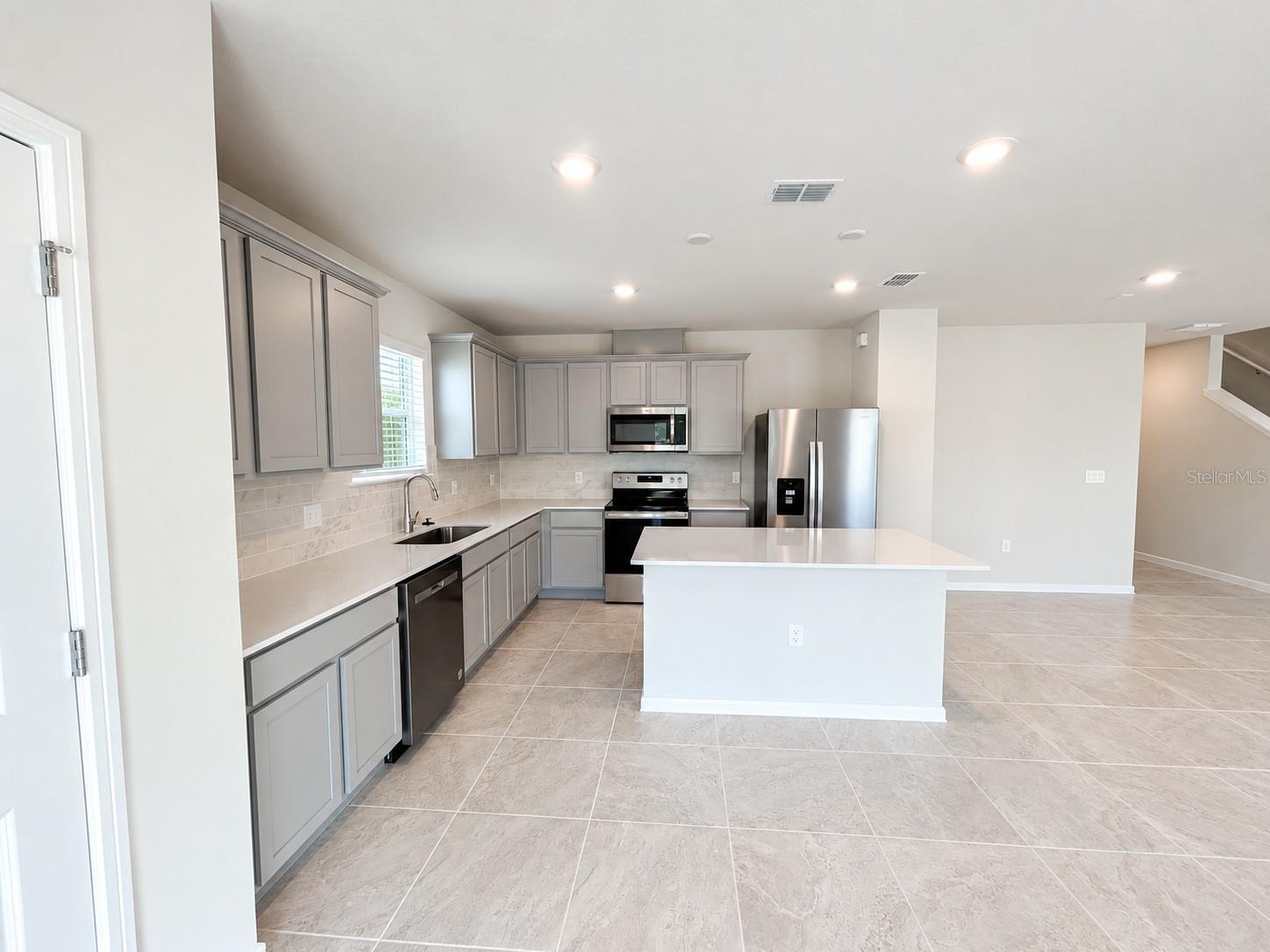 2250 LOVELY LN