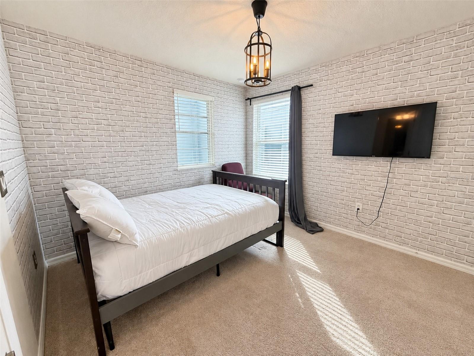 7328 OAKMOSS LOOP