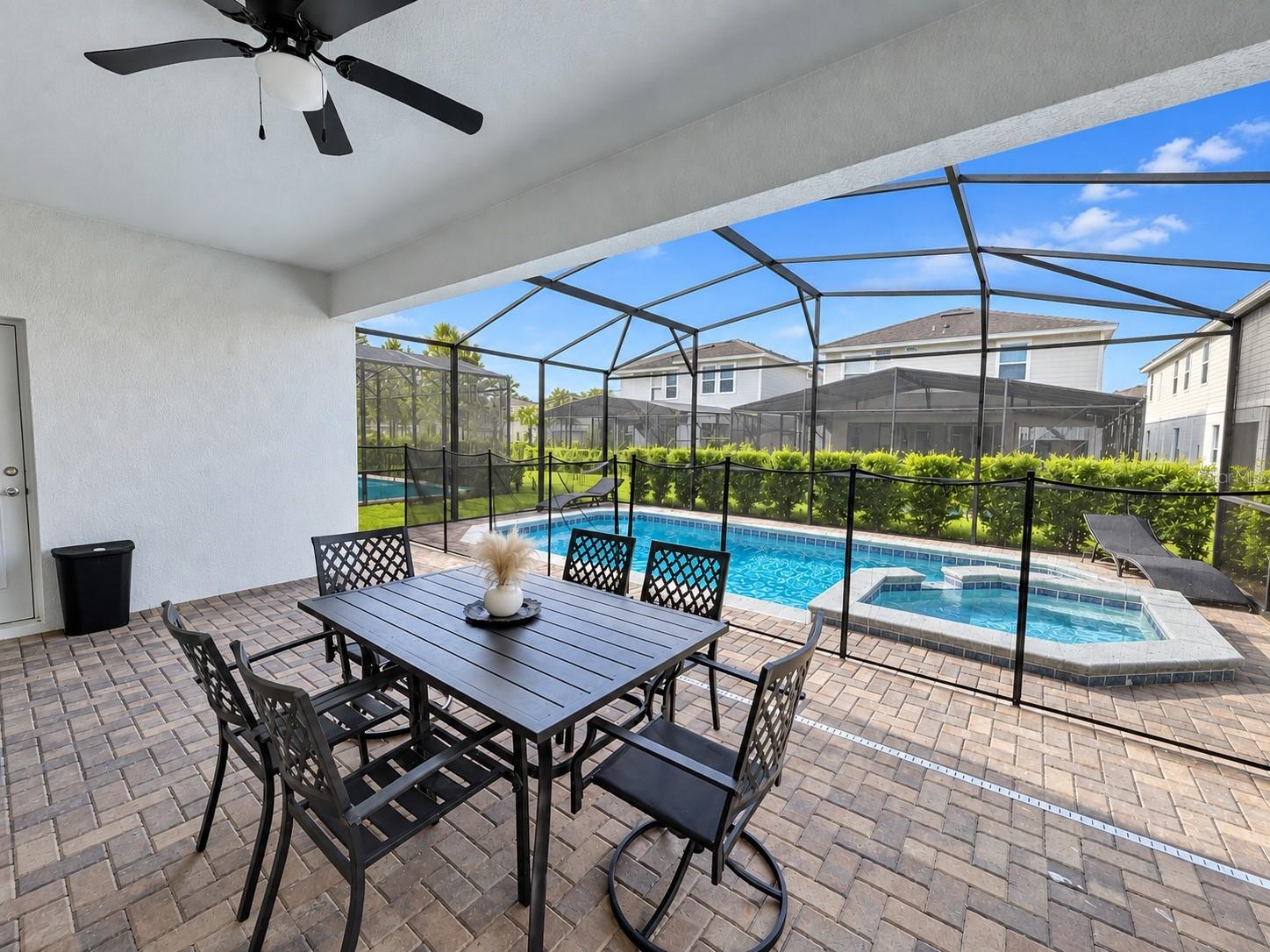 7328 OAKMOSS LOOP