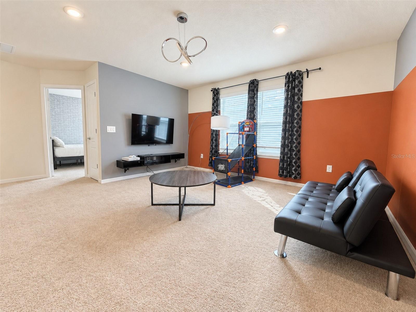 7328 OAKMOSS LOOP