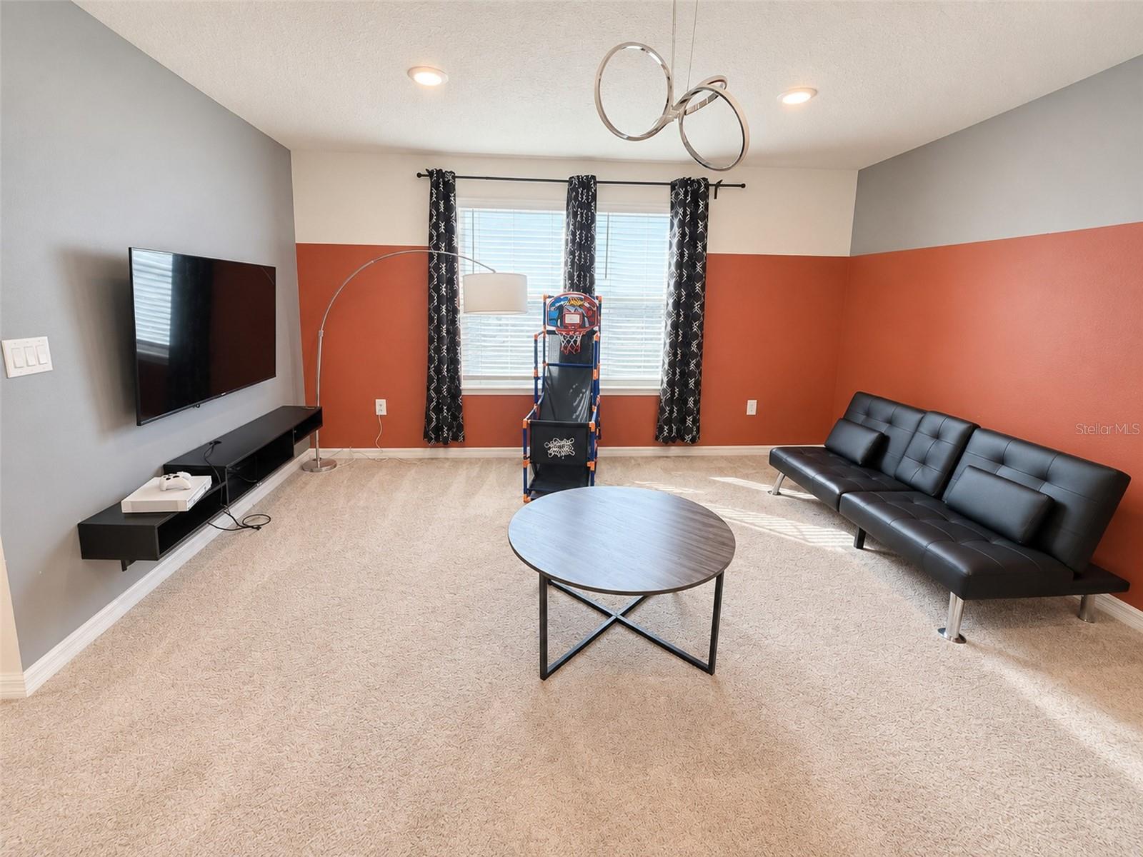 7328 OAKMOSS LOOP