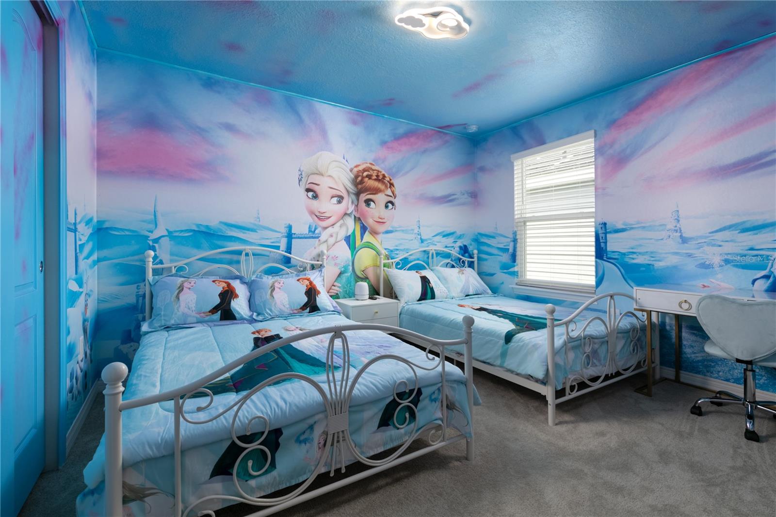 7227 OAKMOSS LOOP