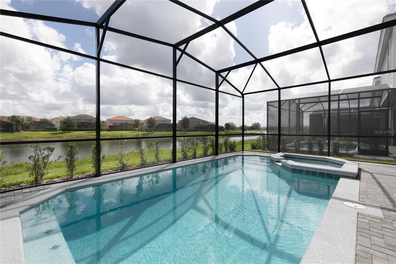 7227 OAKMOSS LOOP
